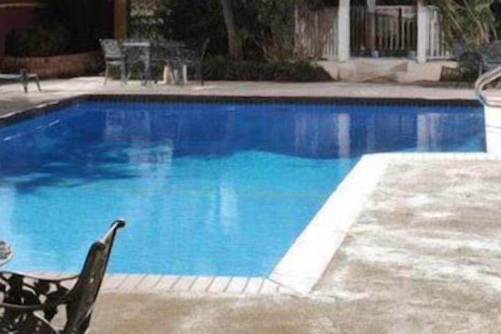 Hotel Pool