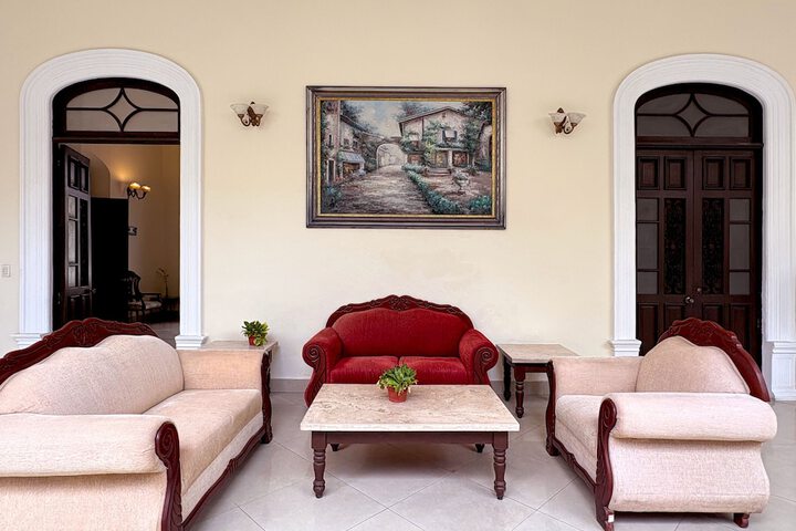 Guest Lobby