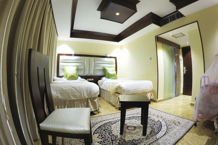 Room 16 of 43