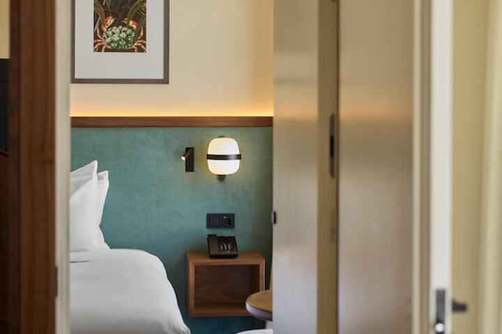 Room 22 of 121