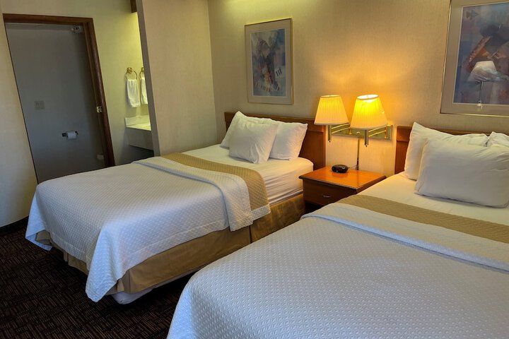Room 12 of 17