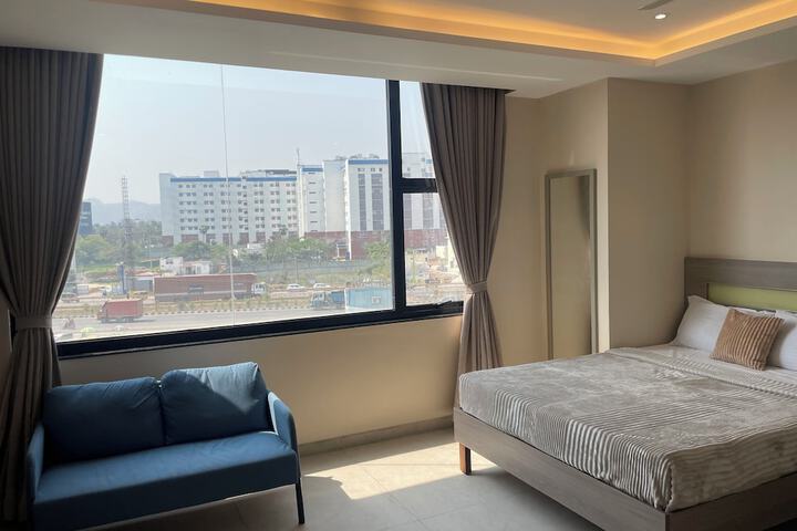 Room 22 of 37