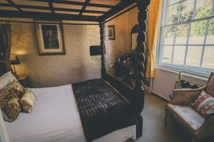 Room 15 of 31