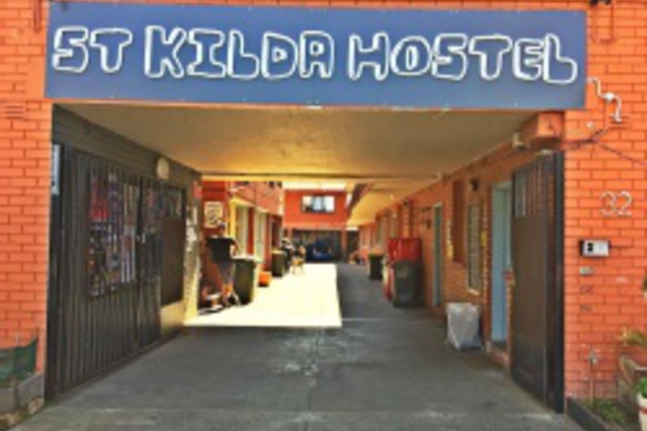 Hotel Exterior 19 of 192