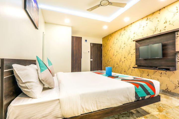Room 10 of 21