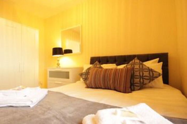 Room 16 of 34