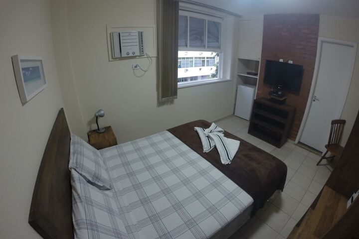 Room 4 of 64
