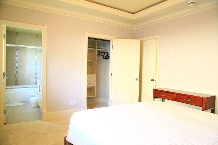 Room 4 of 47