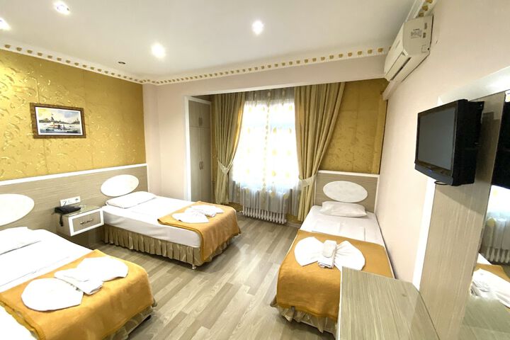 Room 14 of 61