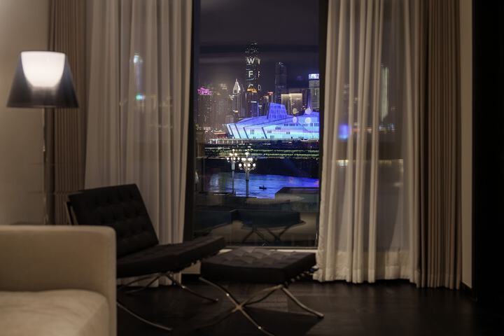 Room 9 of 45