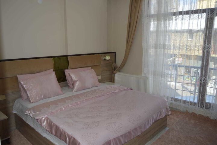 Room 7 of 15
