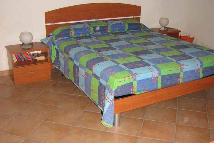 Room 2 of 23