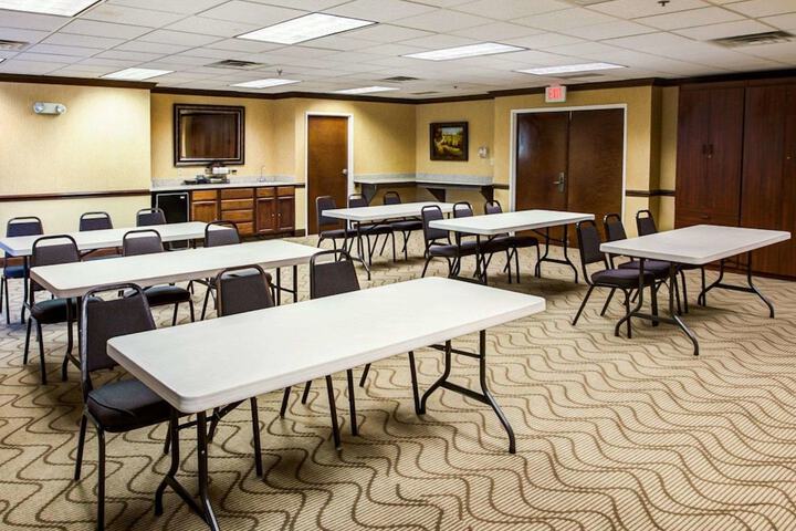 Meeting facility