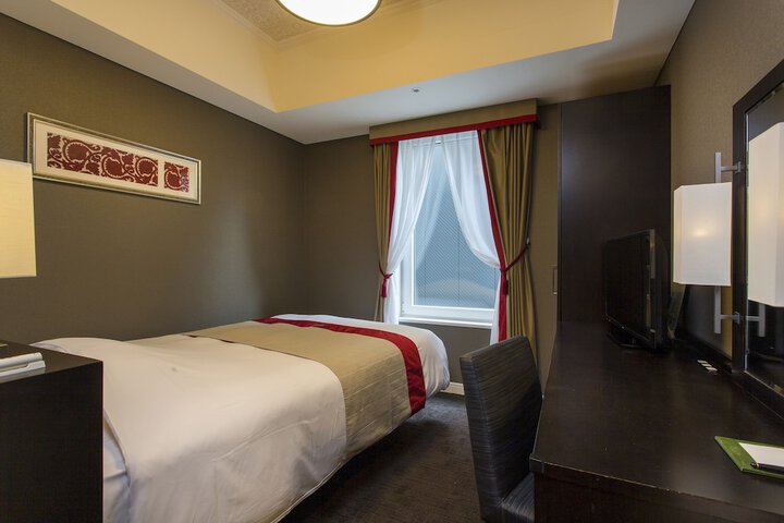 Room 7 of 60