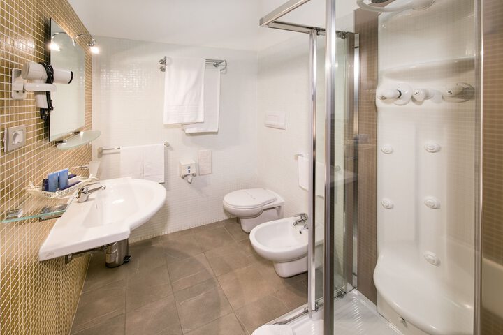Clean Restrooms