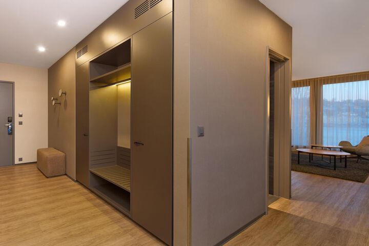 Room 85 of 289