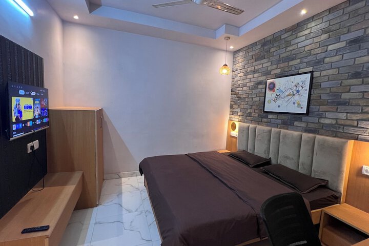 Room 4 of 58