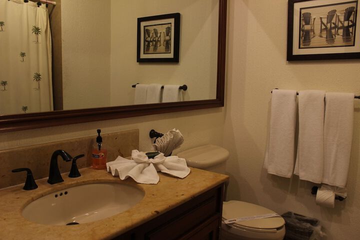 Room 528 of 599