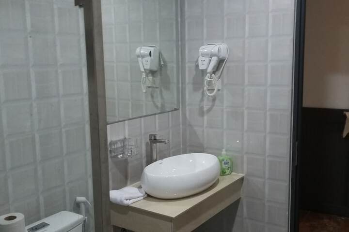 Room 30 of 69
