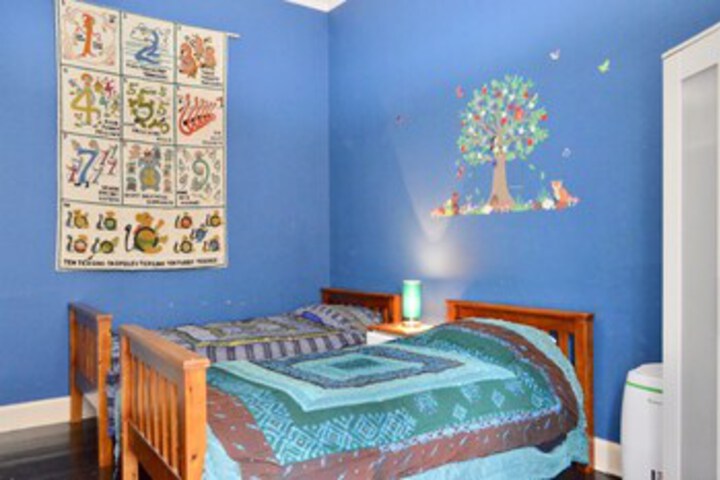 Room 5 of 20