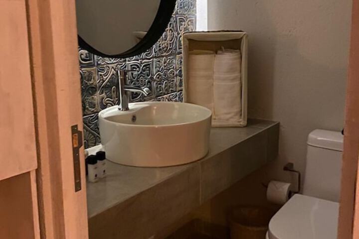 Room 45 of 82