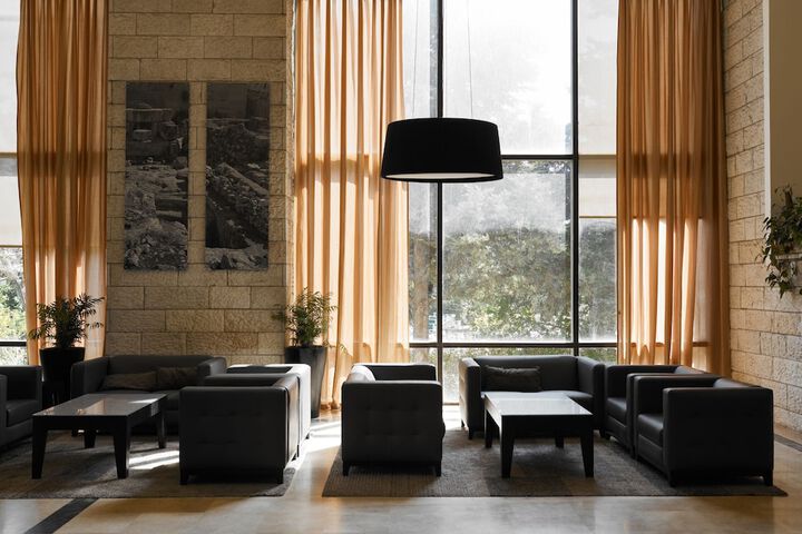 Guest Lobby