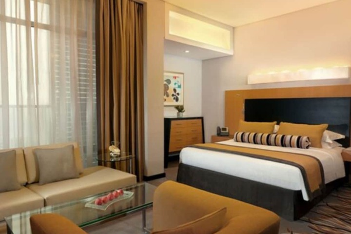 Room 9 of 52