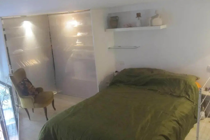 Room 3 of 18