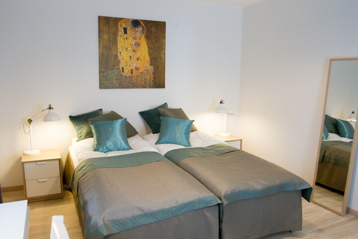 Room 5 of 29