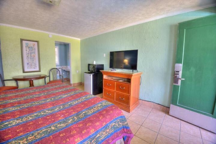 Room 2 of 15