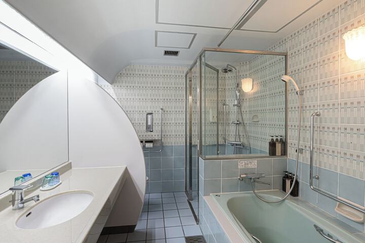 Clean Restrooms