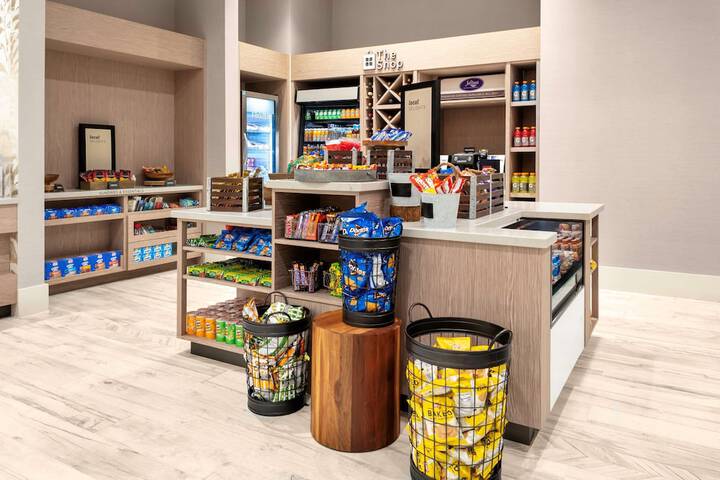 Snack bar