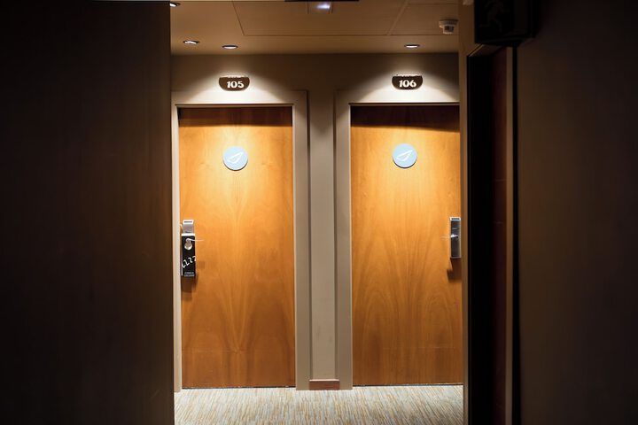 Ballroom/Hall 34 of 56