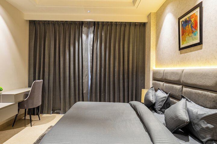 Room 6 of 25