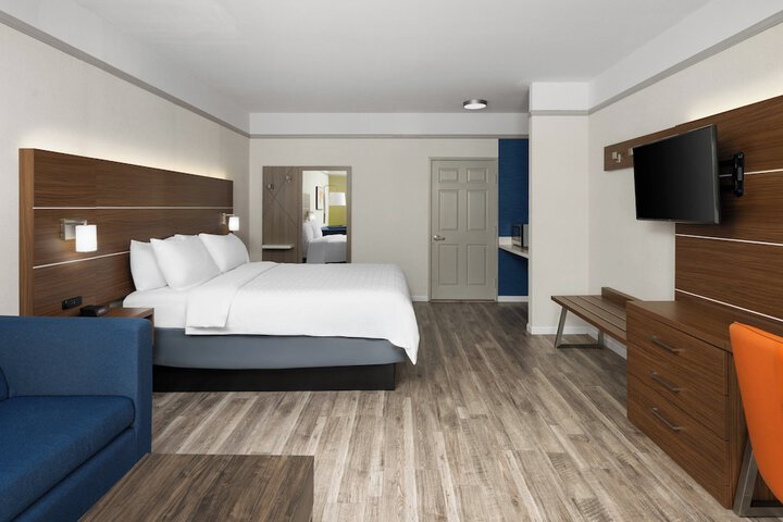 Room 20 of 68