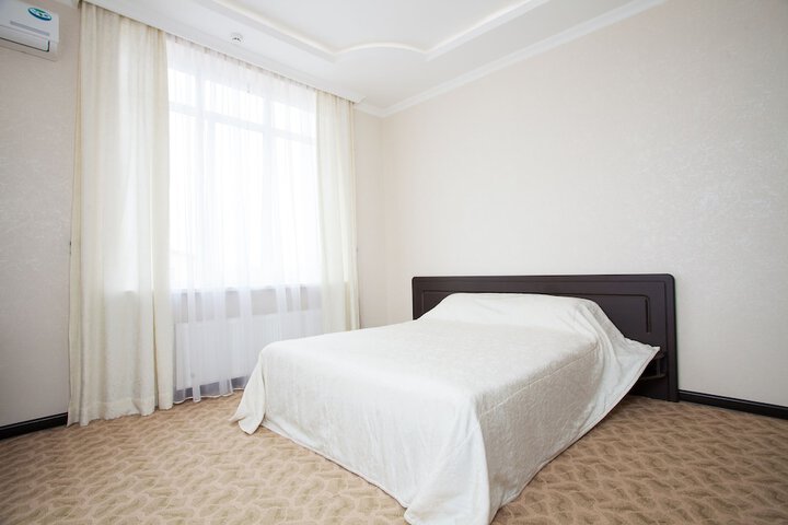 Room 22 of 49