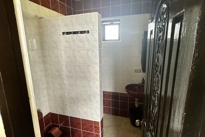 Room 43 of 78