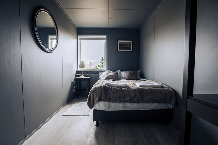 Room 9 of 45