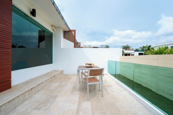 Terrace/Patio 73 of 188