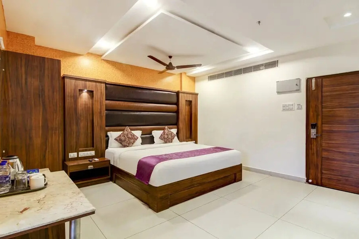 Room 5 of 30