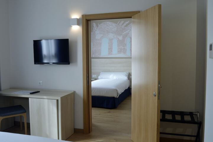 Room 8 of 53