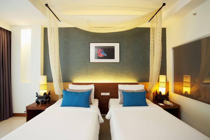 Room 40 of 166
