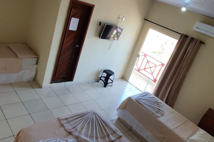 Room 10 of 21