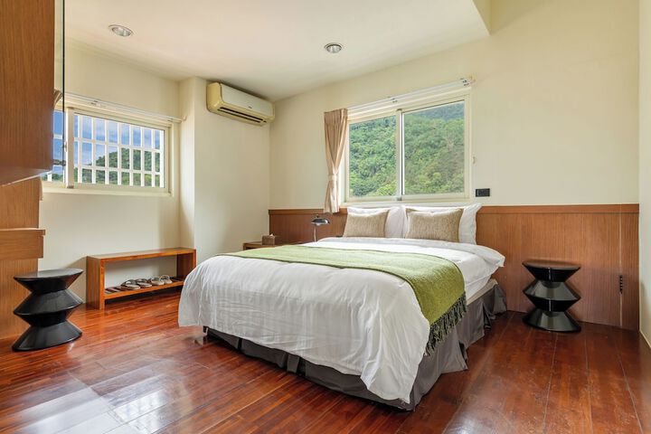 Room 40 of 137