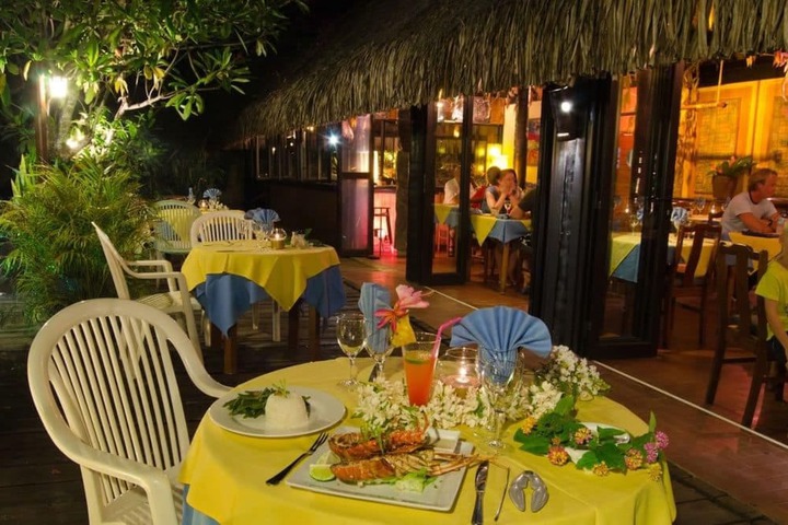 Dining Photos
