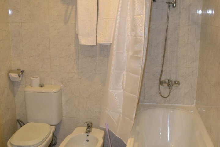 Room 18 of 49