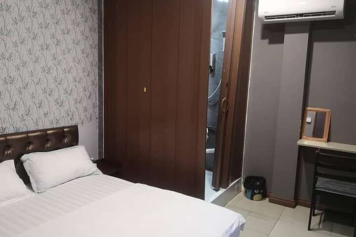 Room 35 of 52