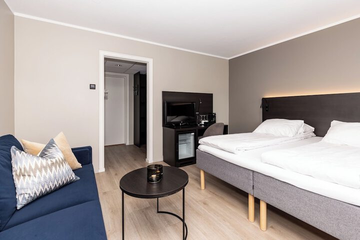 Room 30 of 61