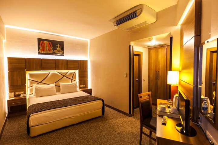 Room 22 of 54
