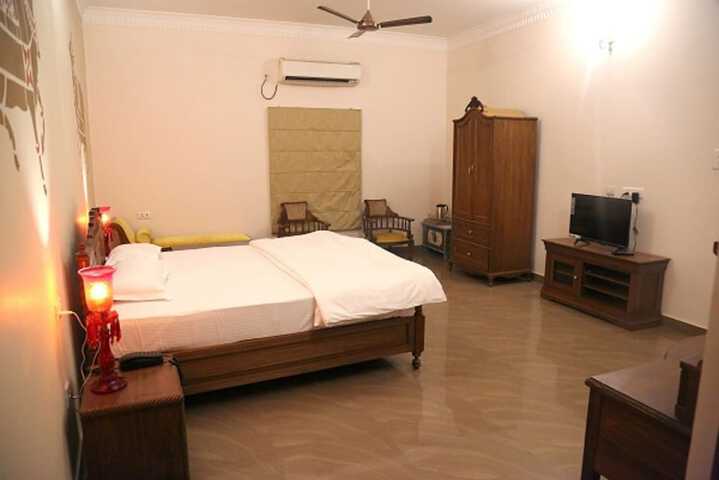 Room 8 of 61